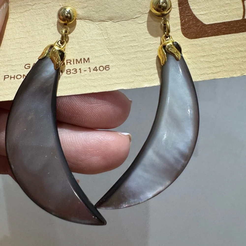 Vintage Iridescent moon shaped earrings for pierced ears - Picture 3 of 5